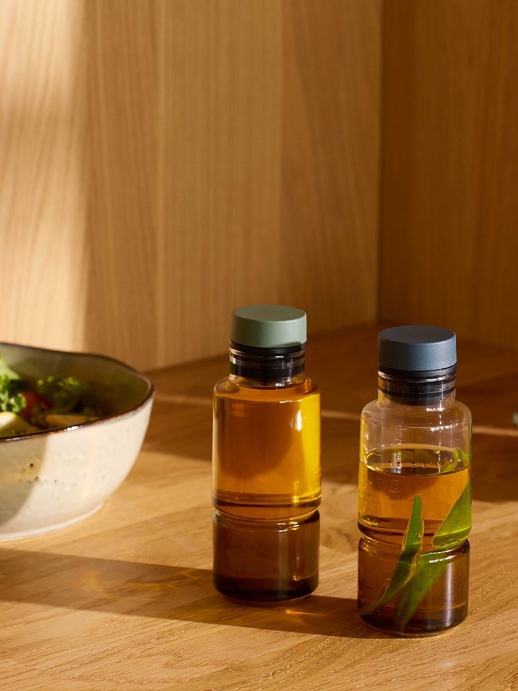 Billund Oil/Vinegar Holder - Parsley