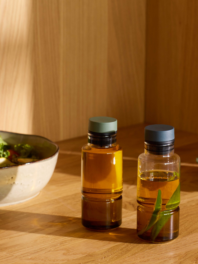 Billund Oil/Vinegar Holder - Parsley