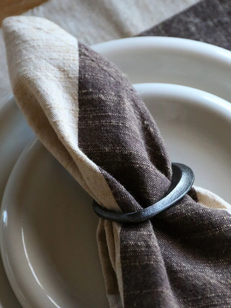 Flow Napkin Rings - Set of 4 - Black Brass
