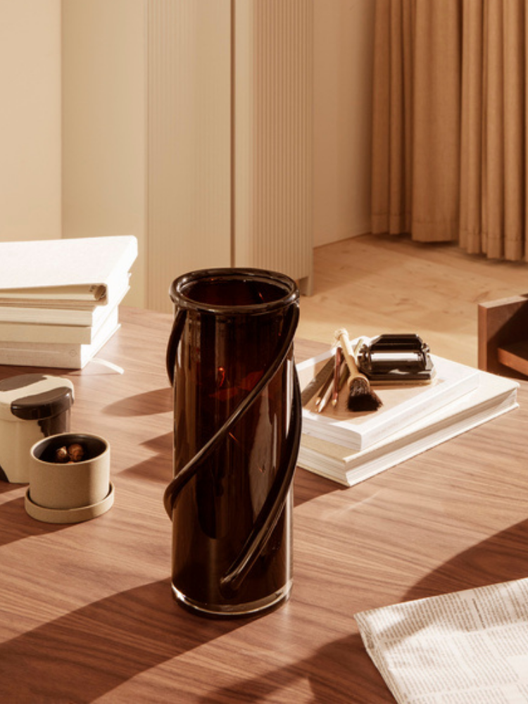 Entwine Vase - Small - Dark amber