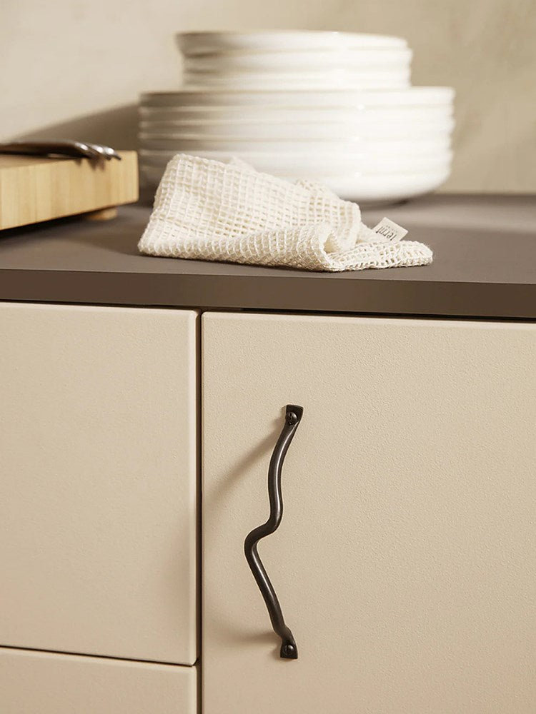 Curvature Handle - Black Brass