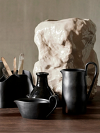 Flow Sauce Boat - Black