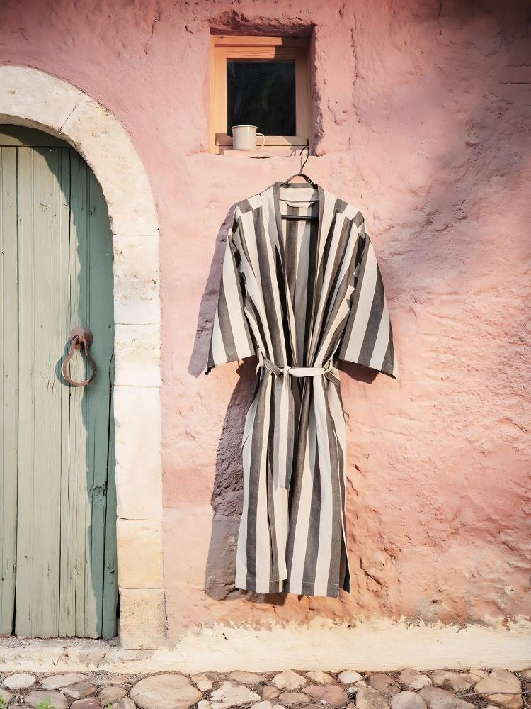Field Robe - Sand/Black