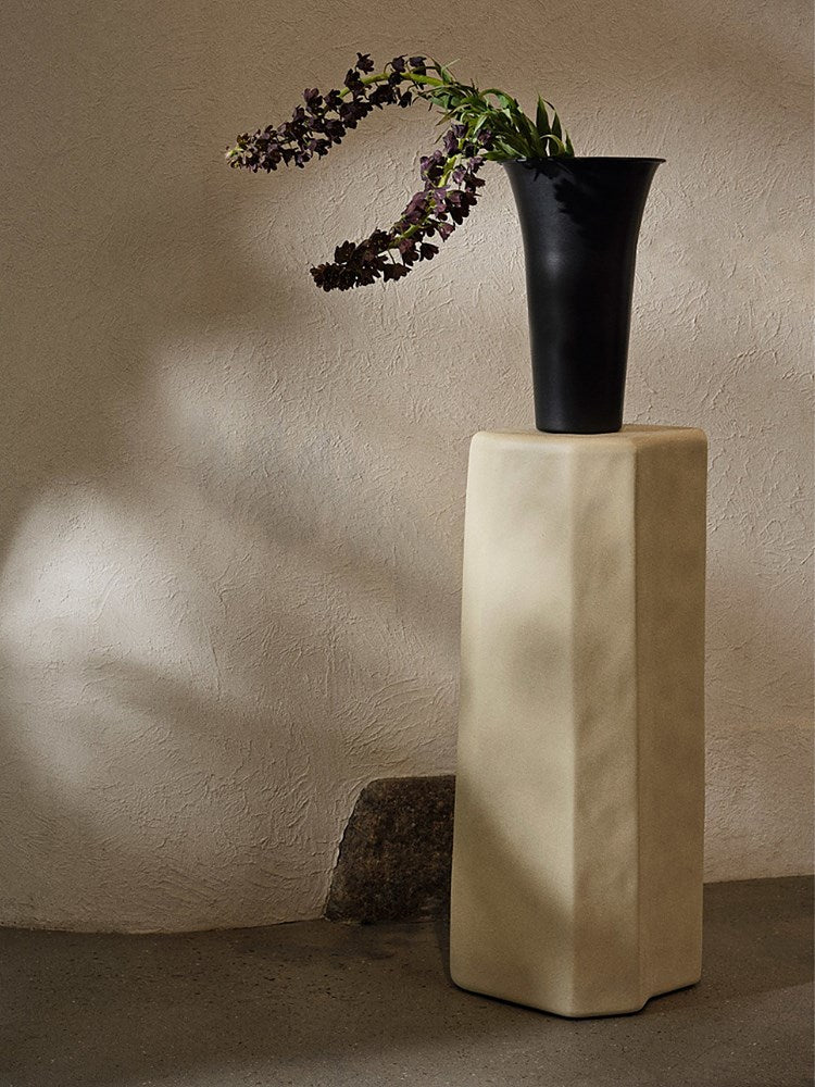 Spun Alu Vase - Blackened Aluminium (Sample)