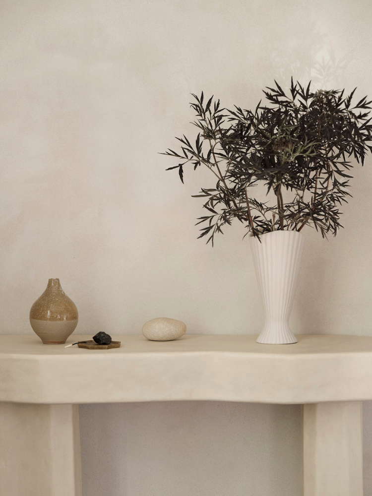Fountain Vase - H20 - Off-white