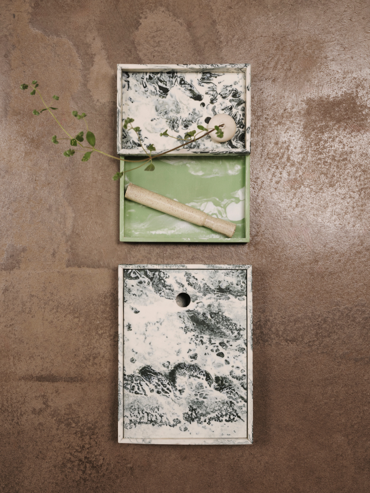 Mist Box - 15 x 20 - Emerald Off-white