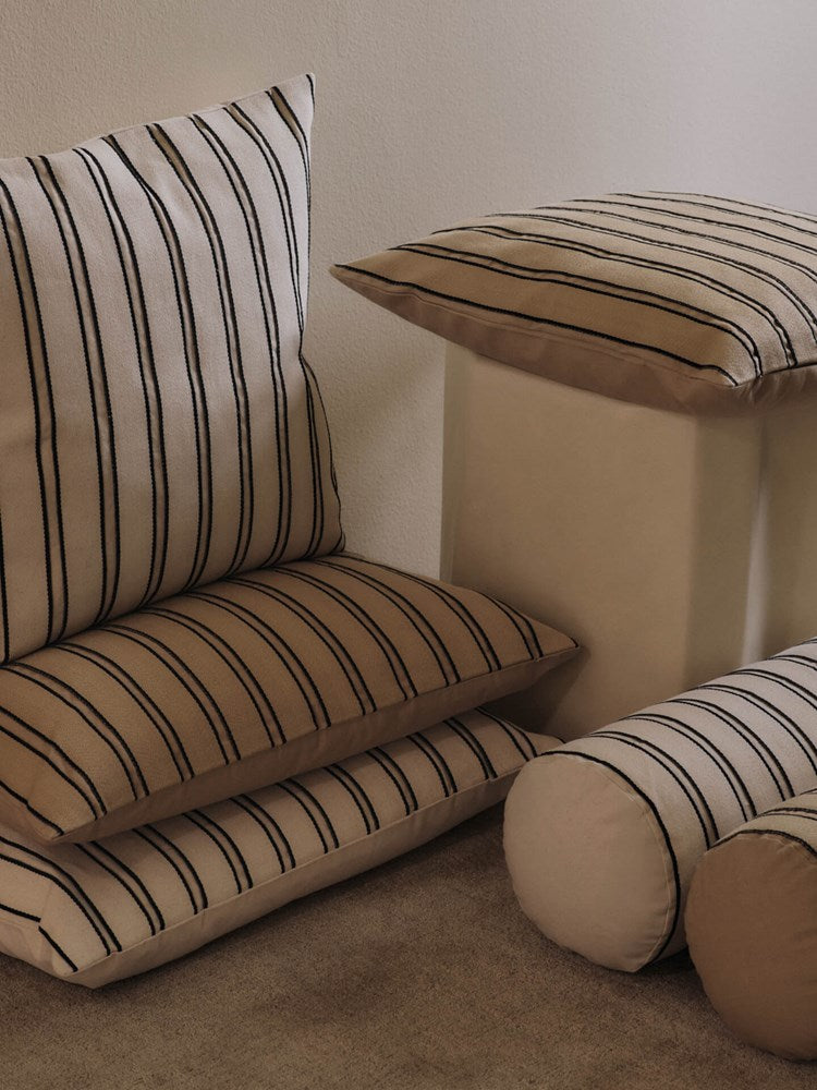 Twill Cushion - Cashmere/Black