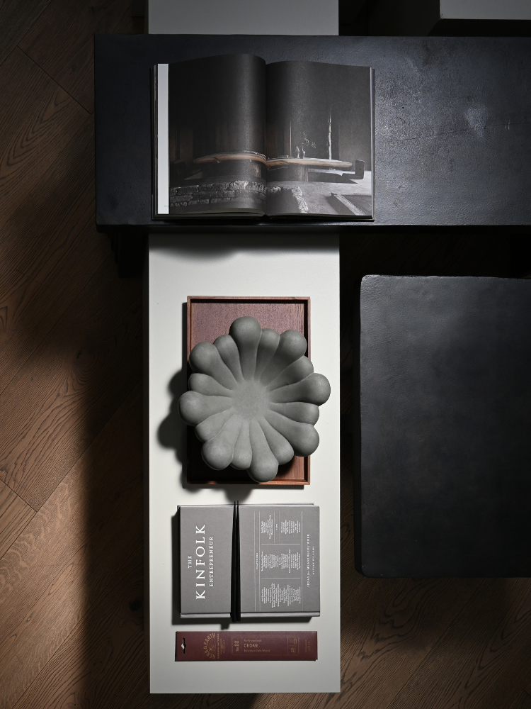 Bloom Tray, Medio - Dark Grey