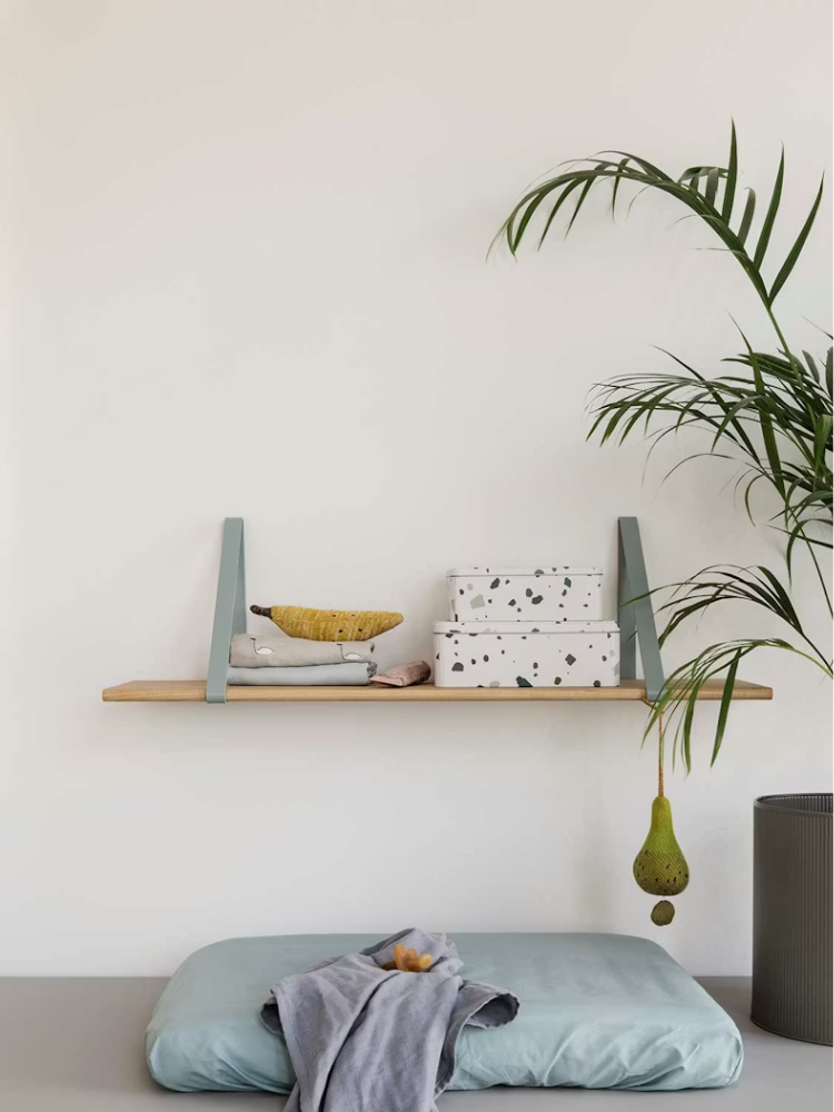 Shelf - Oiled Oak