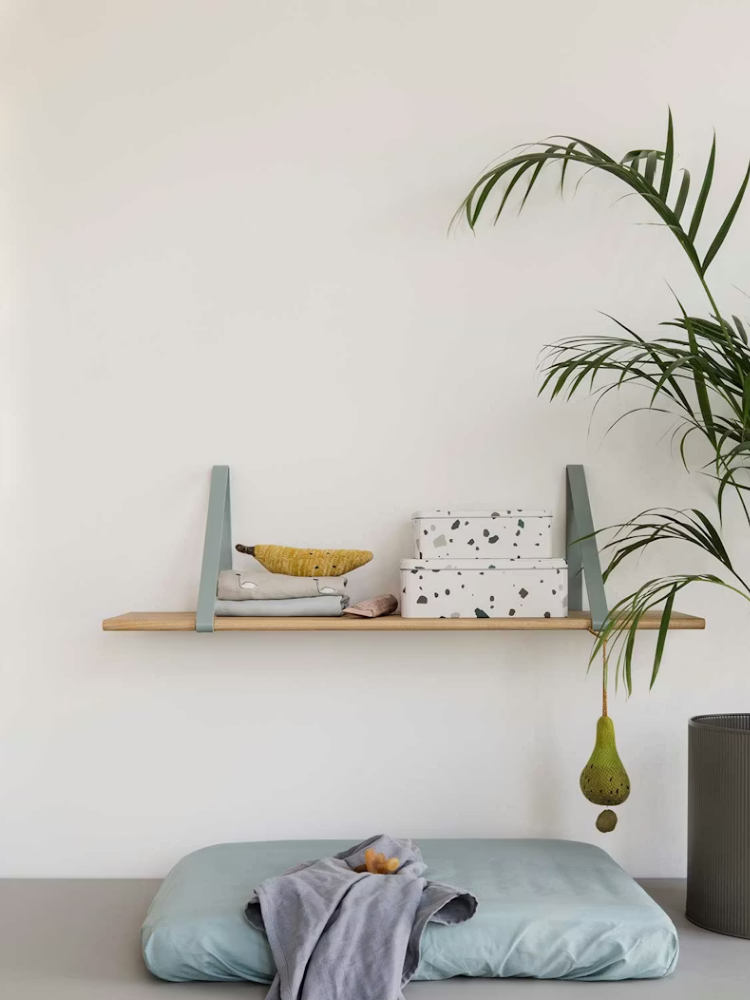 Shelf Hangers - set of 2- Light Grey